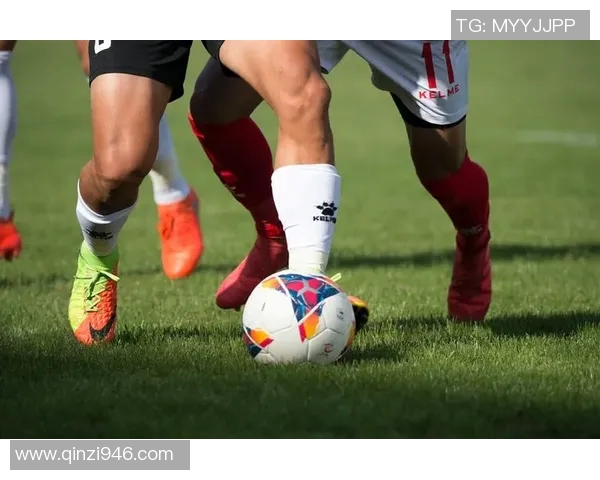 南京足球队技术揭秘:从战术到训练全面剖析足球巨献 南京足球队技术揭秘:从战术到训练全面剖析足球巨献