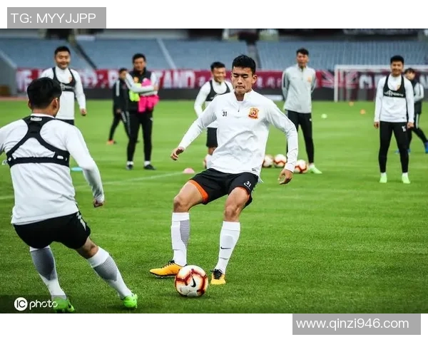 武汉羽毛球队包夹战术深度解析与训练策略探讨