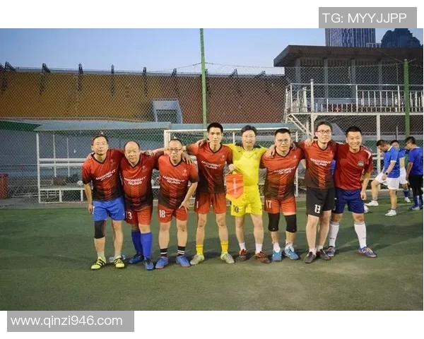 赛后分析:北京足球队与南京足球队的团队协作表现及其影响因素探讨 赛后分析:北京足球队与南京足球队的团队协作表现及其影响因素探讨