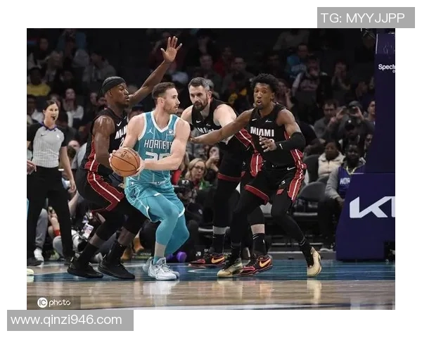 黄蜂与热火激战夏季联赛新星闪耀赛场精彩瞬间回顾